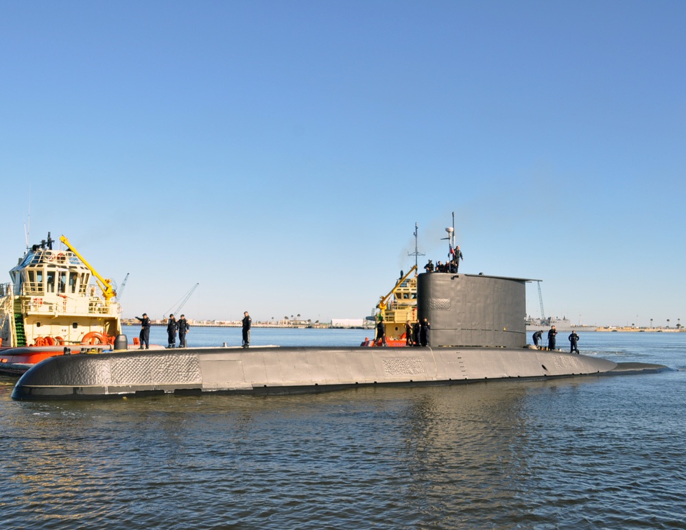Chilean submarine arrives at Mayport