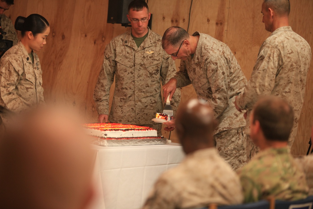 Leatherneck sailors, Marines celebrate 237 years of religious support