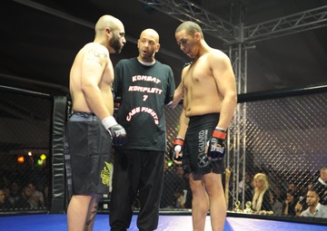 Teamwork makes new MMA victors in cage