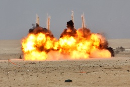 Things that go boom: combat engineers visit demolition range