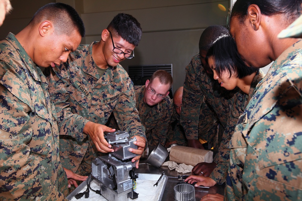 Food service Marines prepare for exercises