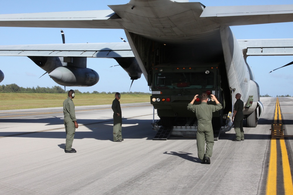 KC-130 fuels Marines