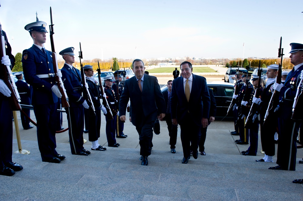 Honor cordon at the Pentagon