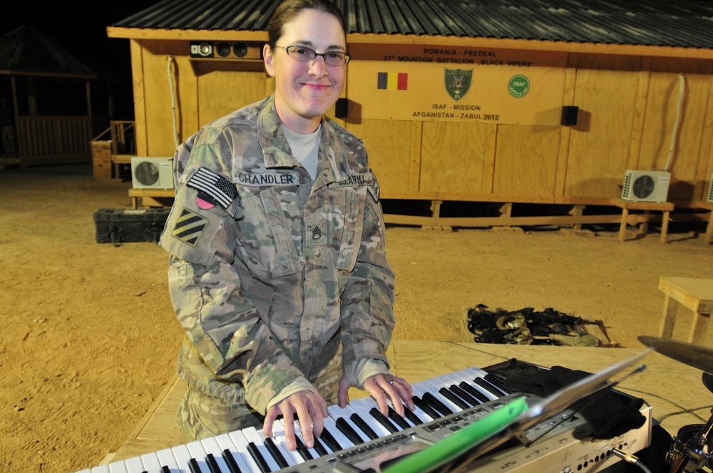 'Trigger Happy' Third ID’s rock band performs at FOB Mescal