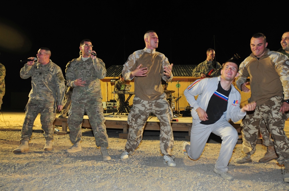 'Trigger Happy' Third ID’s rock band performs at FOB Mescal