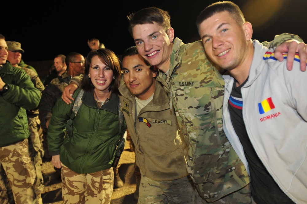 'Trigger Happy' Third ID’s rock band performs at FOB Mescal