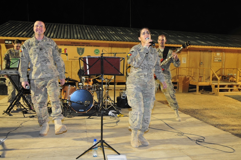 'Trigger Happy' Third ID’s rock band performs at FOB Mescal