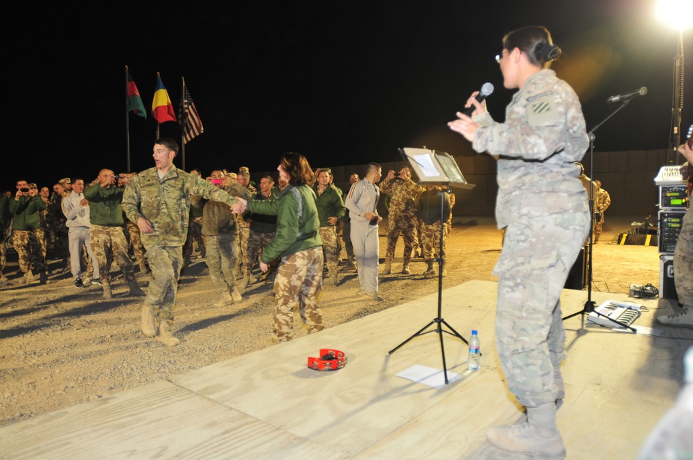 'Trigger Happy' Third ID’s rock band performs at FOB Mescal