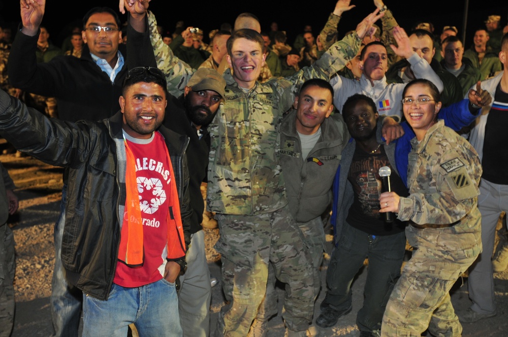 'Trigger Happy' Third ID’s rock band performs at FOB Mescal