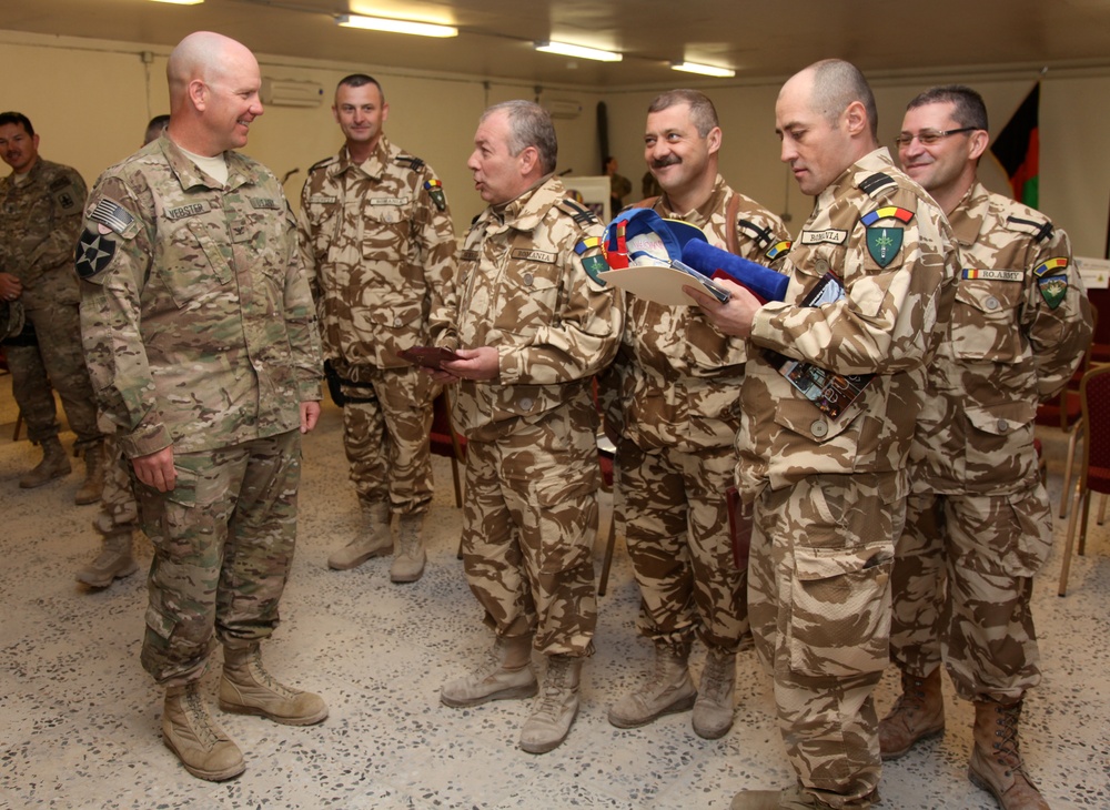 3rd SBCT, 2nd ID command presented with end of tour awards