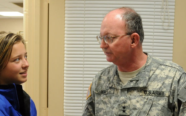 Army Reserve leader visits Hurricane Sandy relief sites in New York City