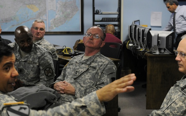 Army Reserve leader visits Hurricane Sandy relief sites in New York City