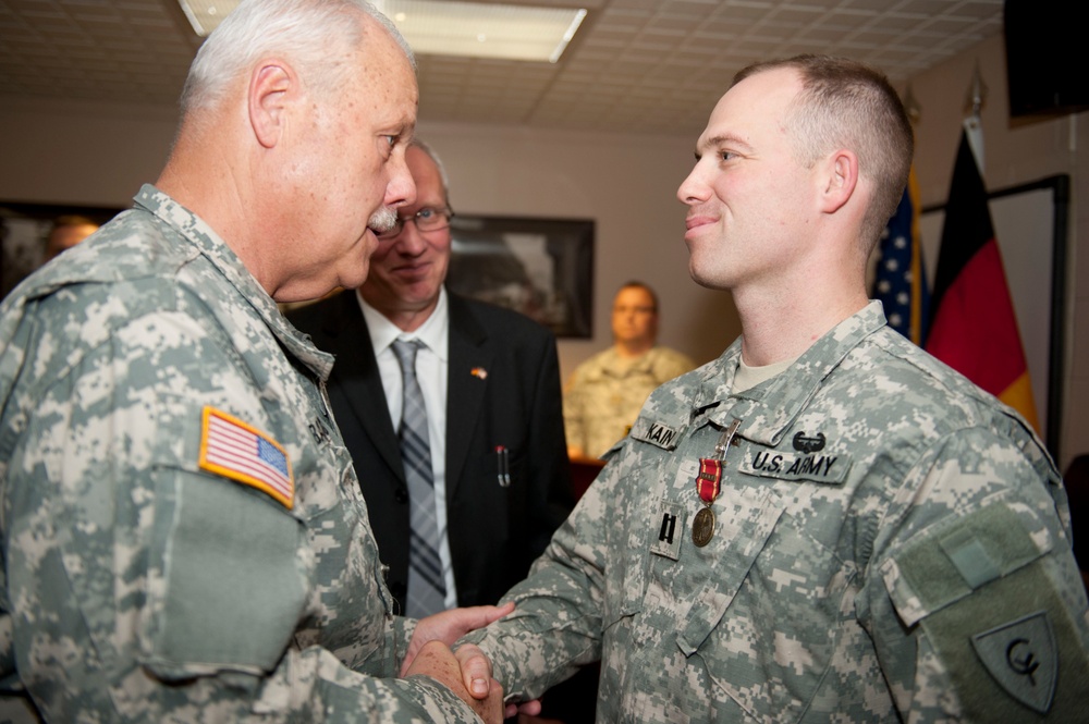 Indiana Guardsman is recognized by German Army