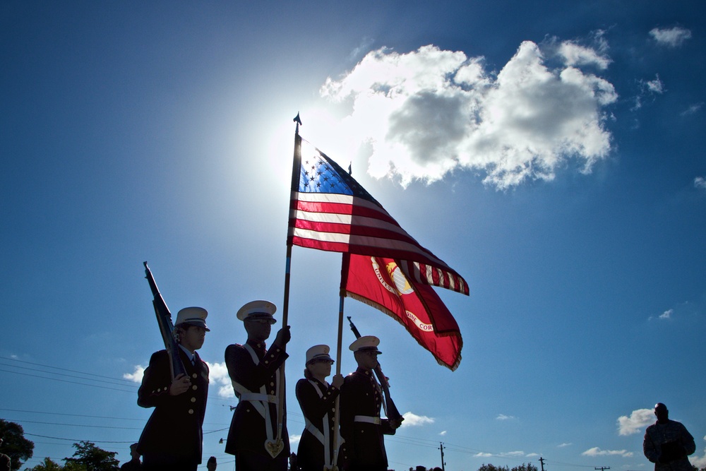 Marines mentor High School JROTC