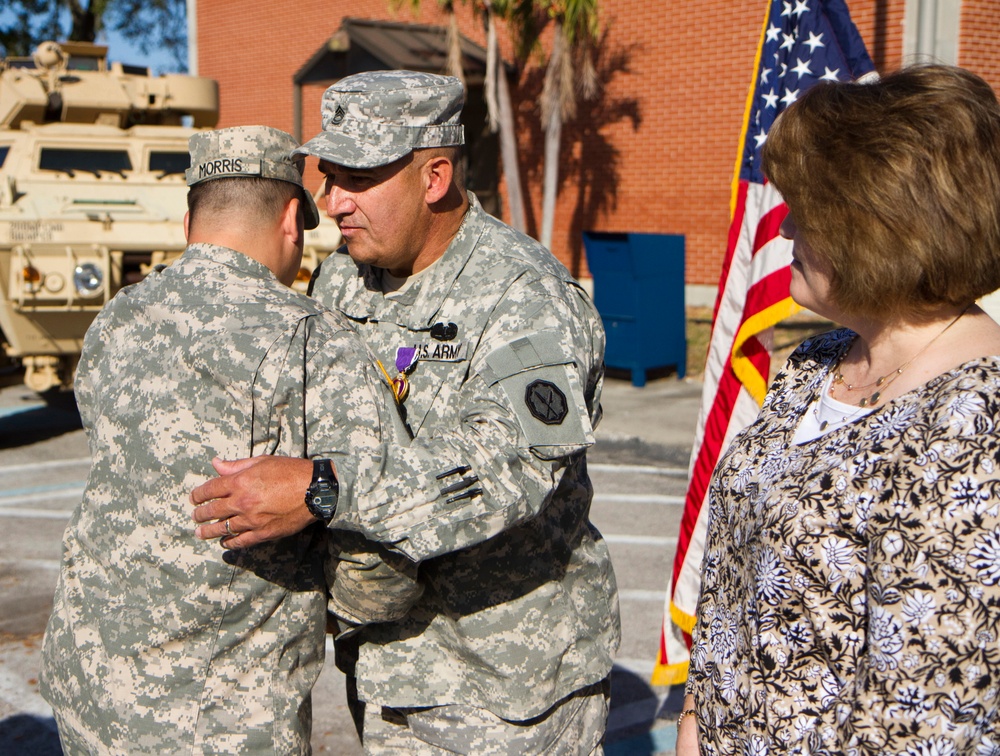 Army Reserve Military Police soldier receives Purple Heart