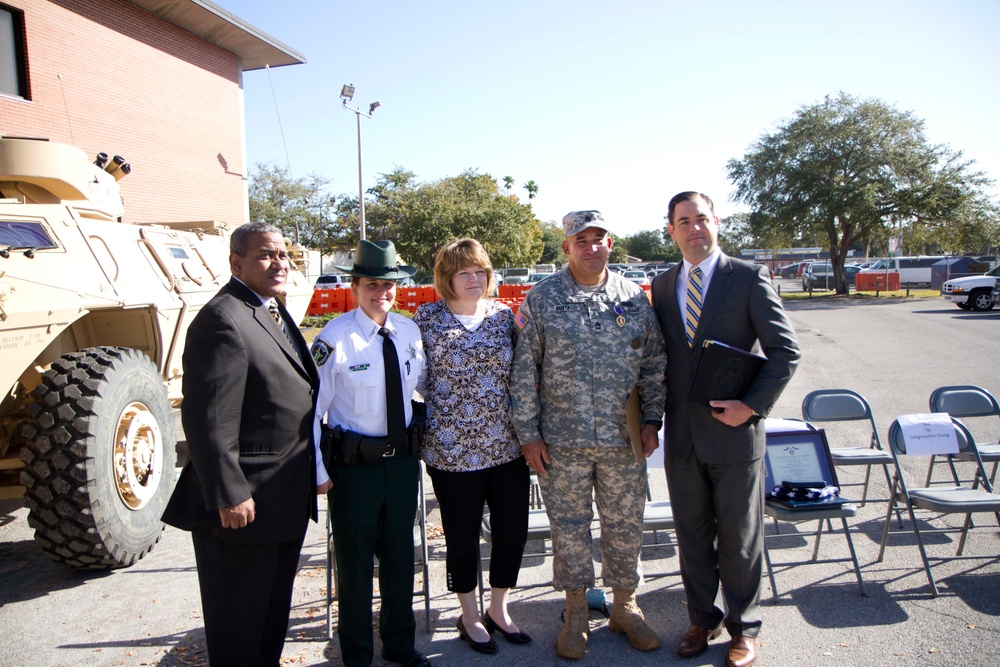 Army Reserve Military Police soldier receives Purple Heart