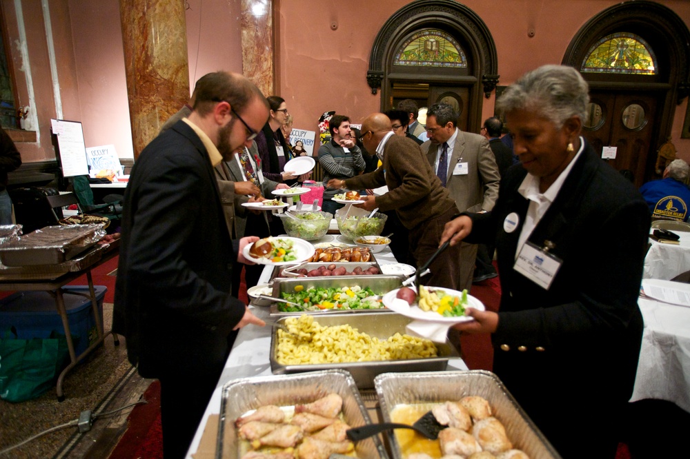 Community dinner and relief operations discussion