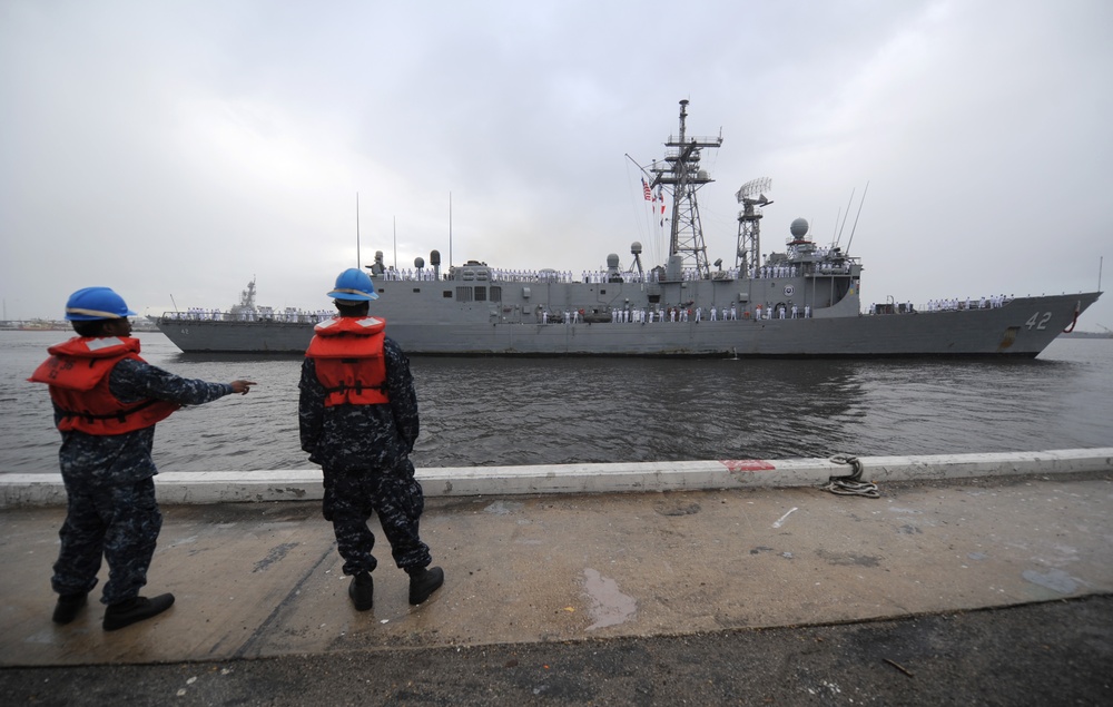 USS Klakring returns to Mayport