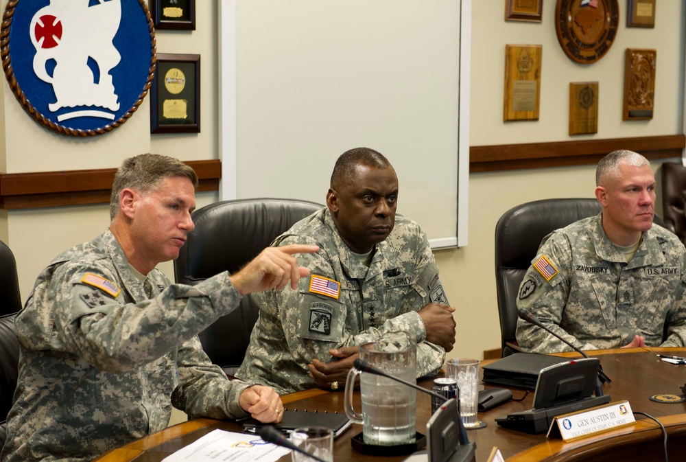 Vice chief of staff of the Army Gen. Austin visits Army South