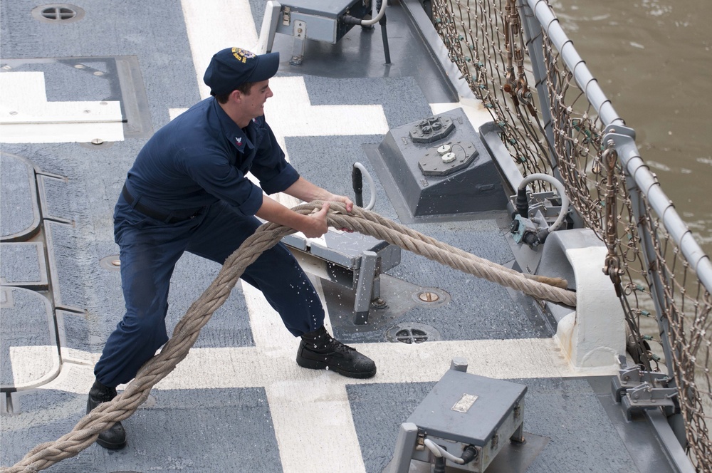 USS Mustin completes port visit to Malaysia
