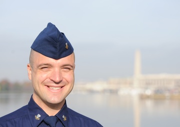 Petty Officer 2nd Class Bloom joins Joint Task Force - National Capital Region