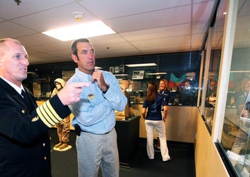 MCCS awards FMTB-West volunteers