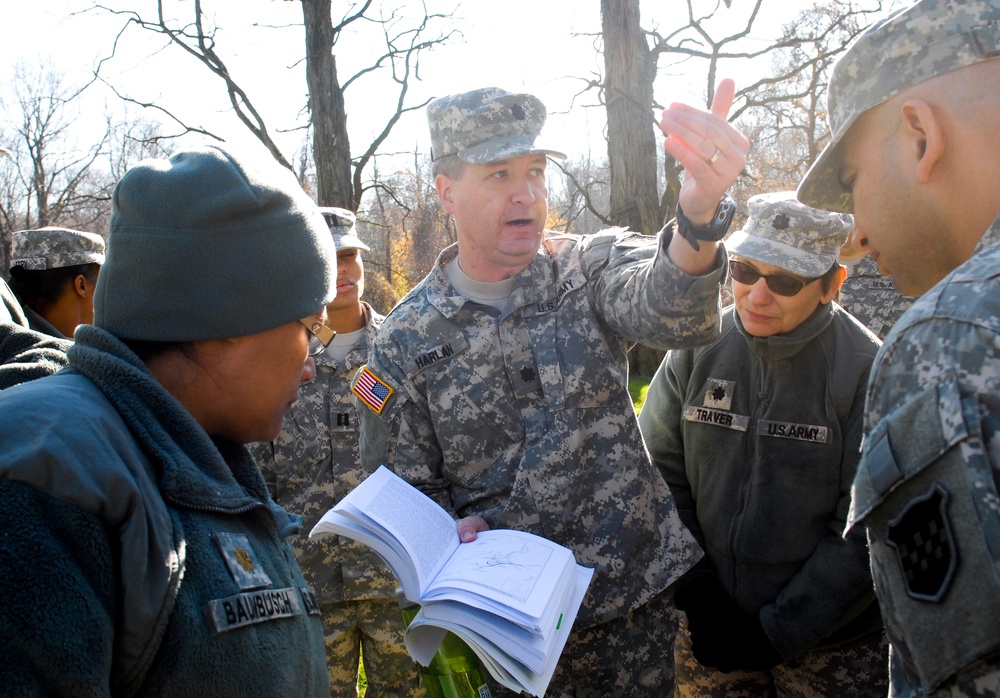 Army Reserve soldiers, civilians take lessons learned from American Revolution