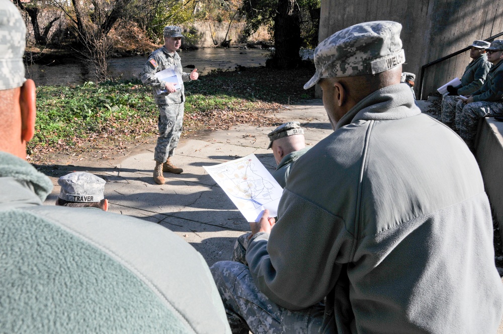 Army Reserve soldiers, civilians take lessons learned from American Revolution