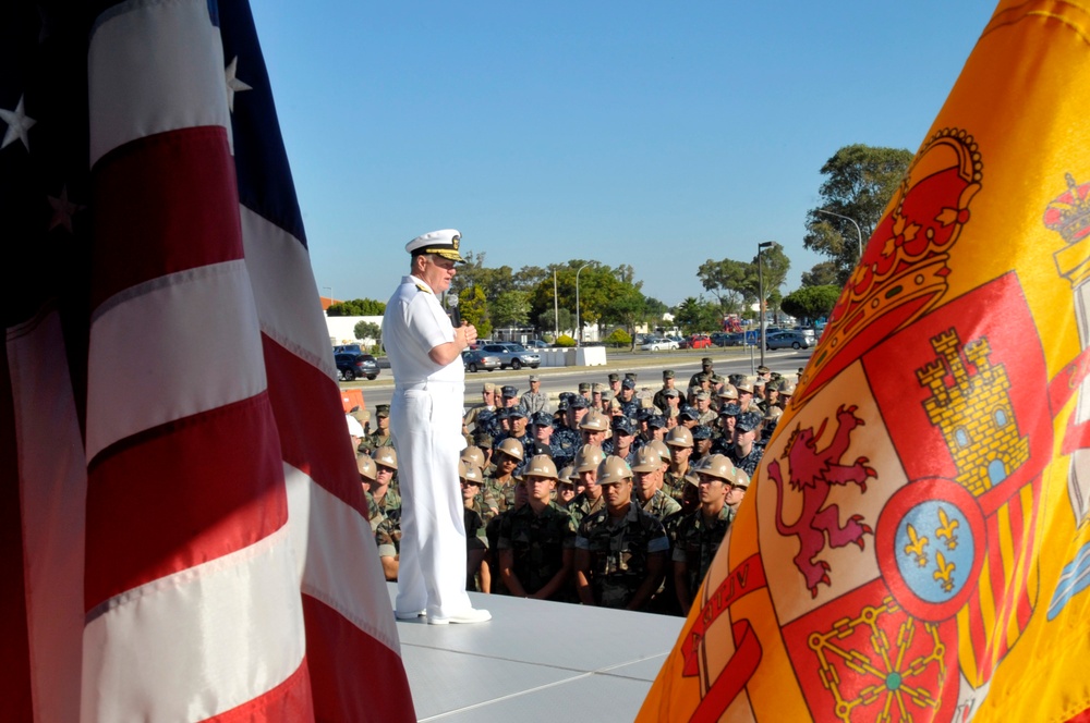 CNO visits Naval Station Rota