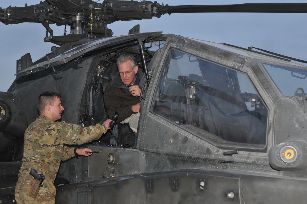 Arizona, Missouri governors visit deployed troops in southern Afghanistan