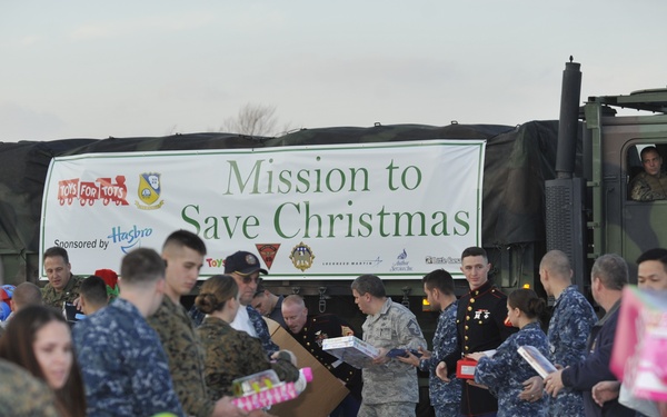 Blue Angels deliver toys to Sandy victims