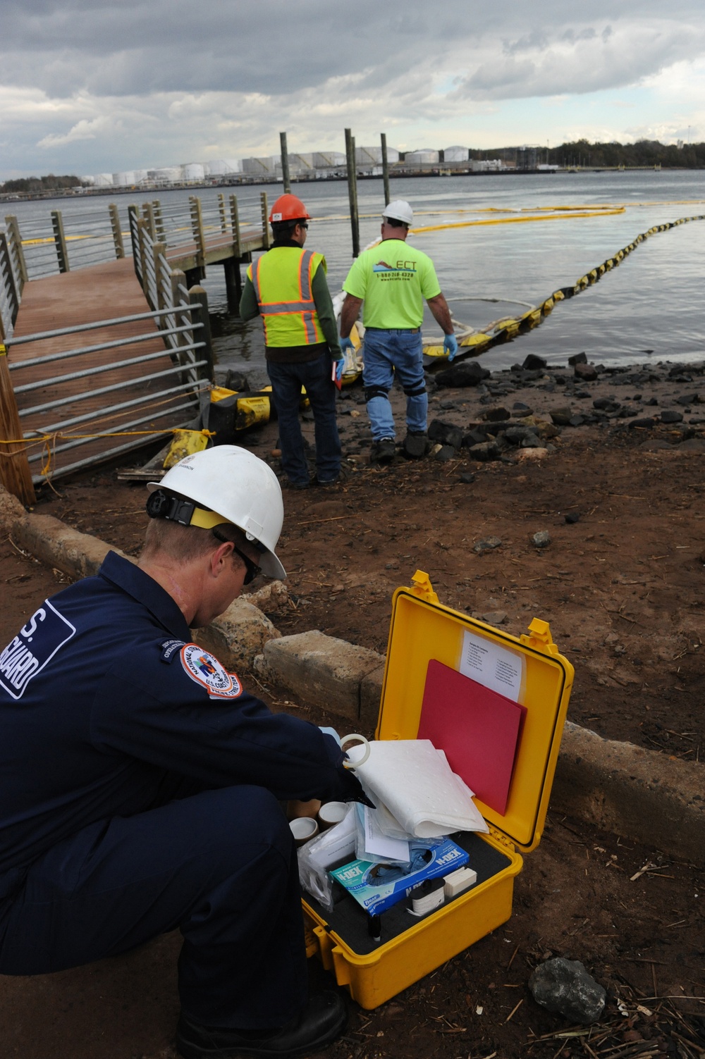 Hurricane Sandy cleanup effort