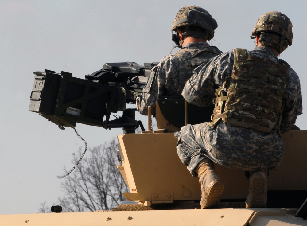 Soldiers prepare for late rendezvous with Rakkasans