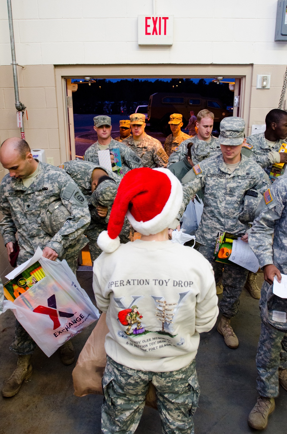 Fort Bragg paratroopers donate thousands of toys for the holidays