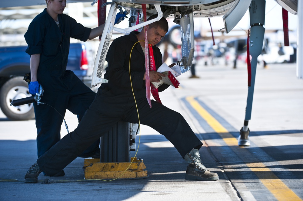 US Air Force Weapons School conducts Mission Employment Phase