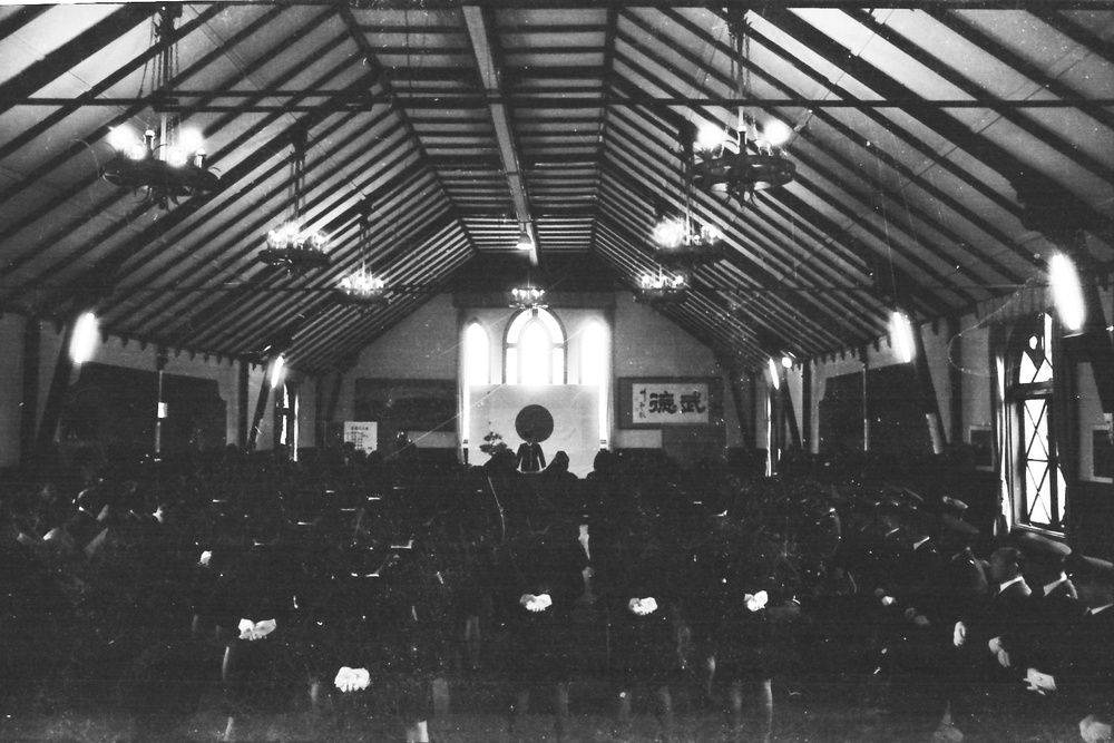 Interior photo of Old Schimmelpfennig Chapel