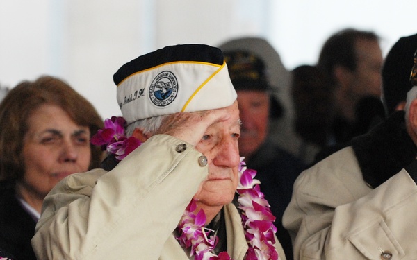 Pearl Harbor vets honored during ceremony at Intrepid Museum