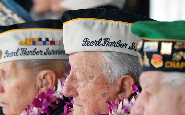 Pearl Harbor vets honored during ceremony at Intrepid Museum