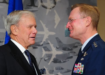 Tom Brokaw receives honorary Doctor of Letters from Air University