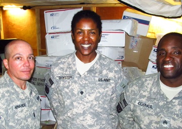 Army delivers the mail before Christmas