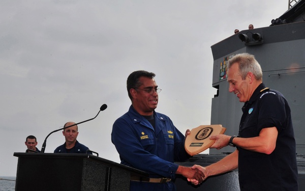 USS Halyburton (FFG 40)