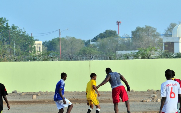 USS Halyburton (FFG 40)