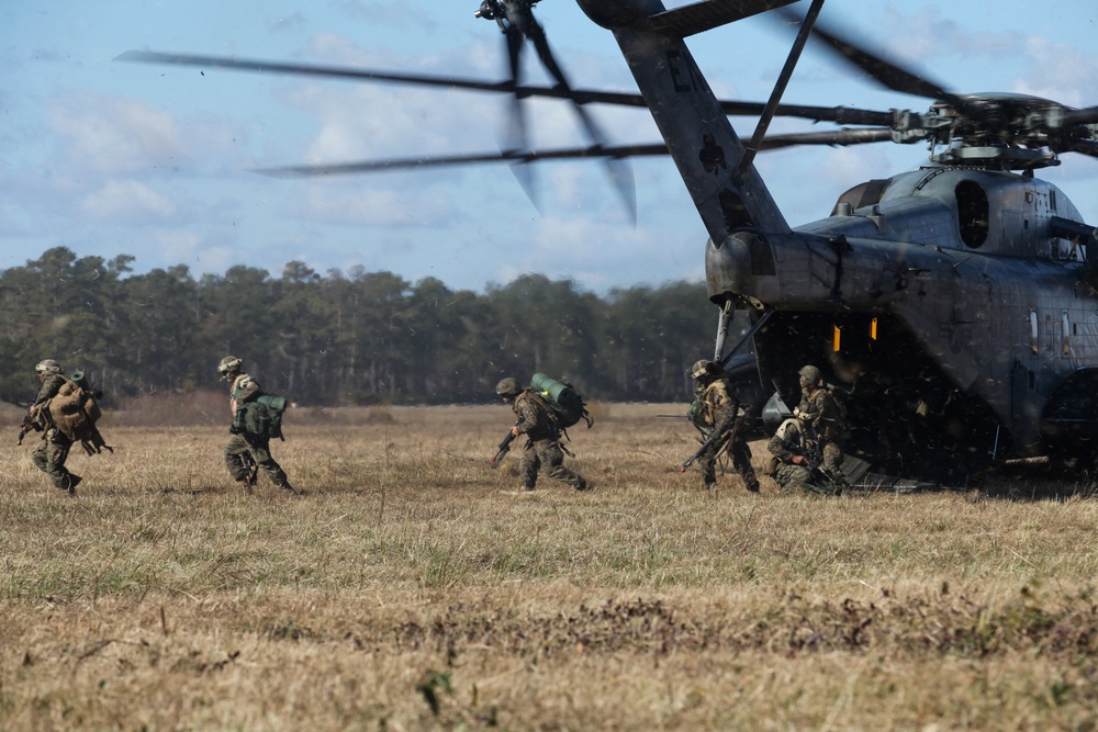 Teufelhunden complete final field exercise before deployment