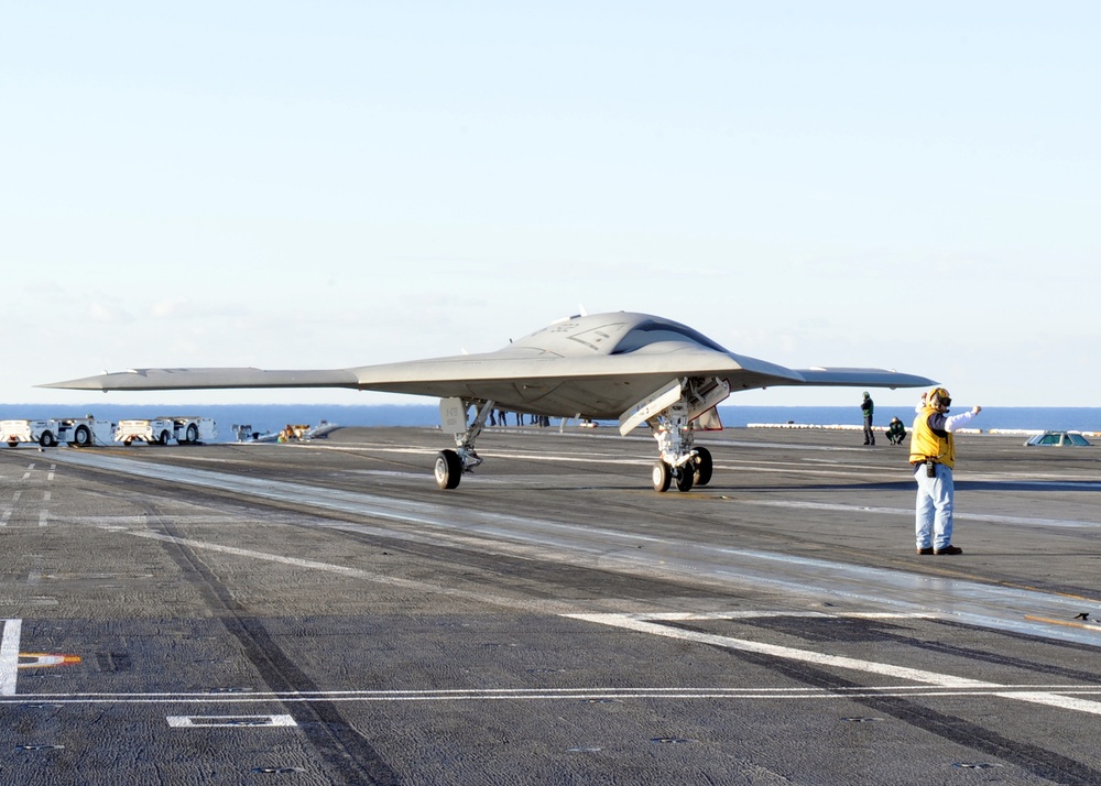 Dvids Images X 47b Unmanned Combat Air System Aboard Uss Harry S