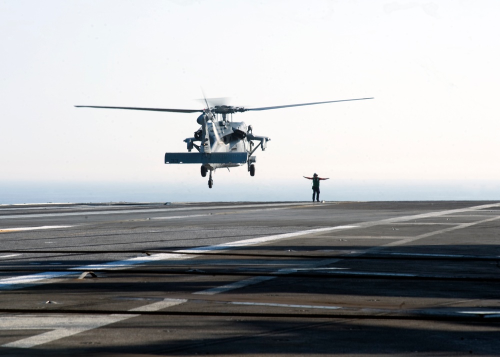 MH-60S Knighthawk lands aboard USS Harry S. Truman