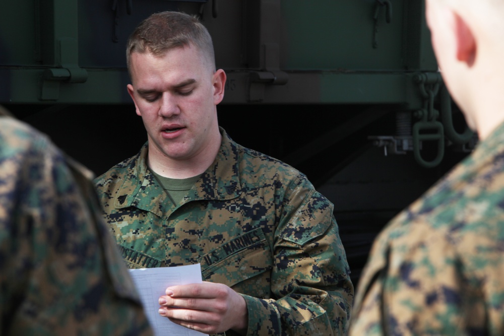 Reservists get ready on the flight line