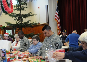 Soldiers helping former soldiers in the spirit of the season