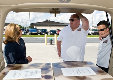 TLC's 'Cake Boss' at Dover AFB