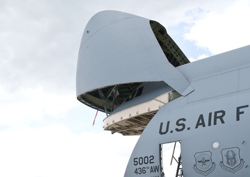 TLC's 'Cake Boss' at Dover AFB