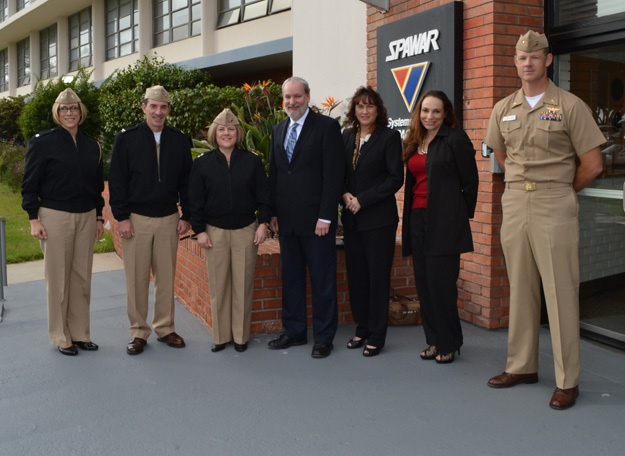 Rear Adm. Niemyer visits SSC Pacific